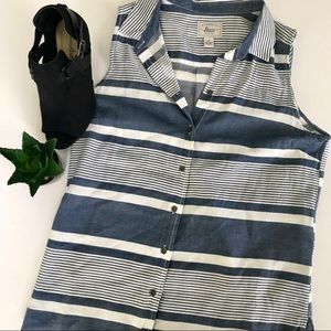 Bass Striped Chambray Button Down Tank Size Medium